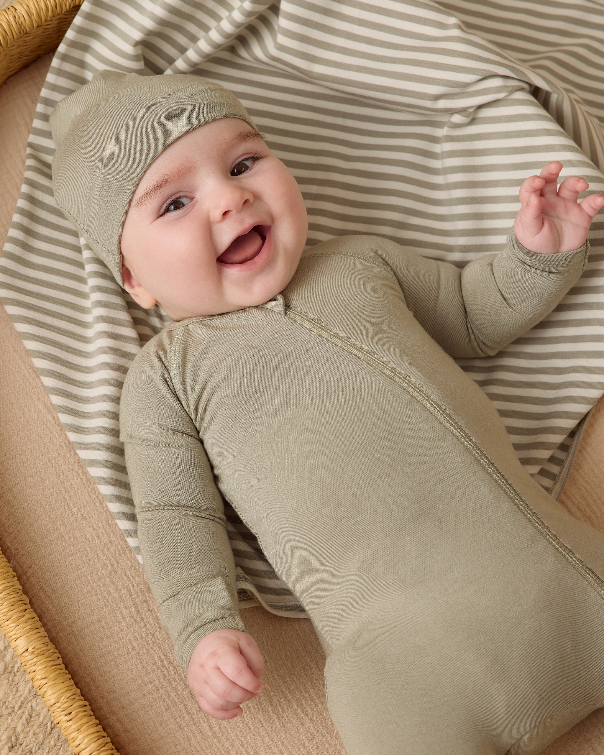 Bamboo Zip Footie || Fern - Image 4