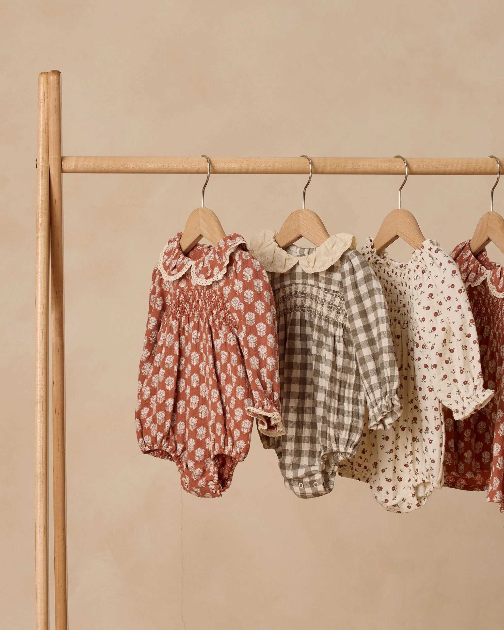 Callie Romper || Holiday Fleur - Image 5