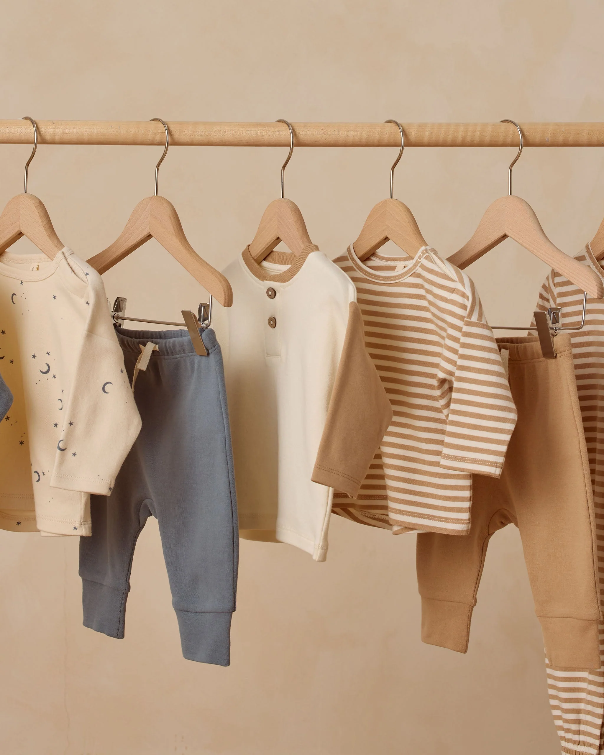 Long Sleeve Henley Tee || Gold - Image 3