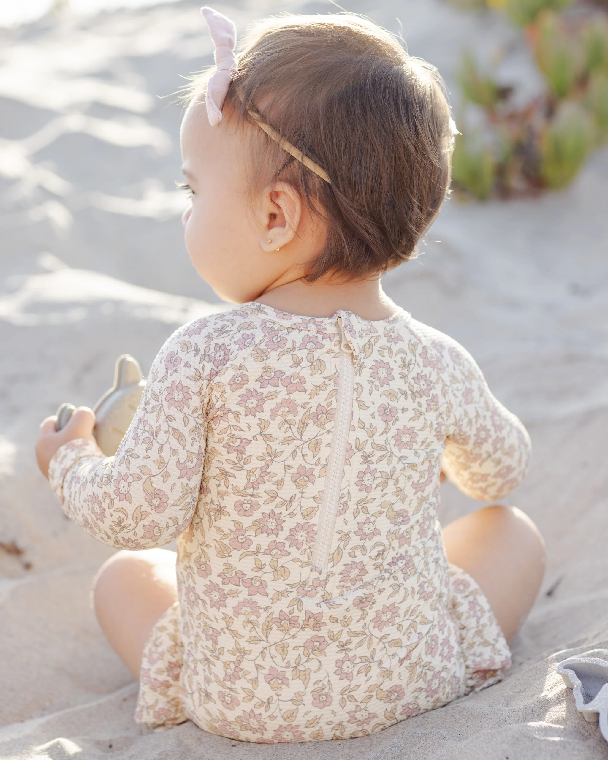 Olivia Rashguard One-Piece Dahlia - Image 4