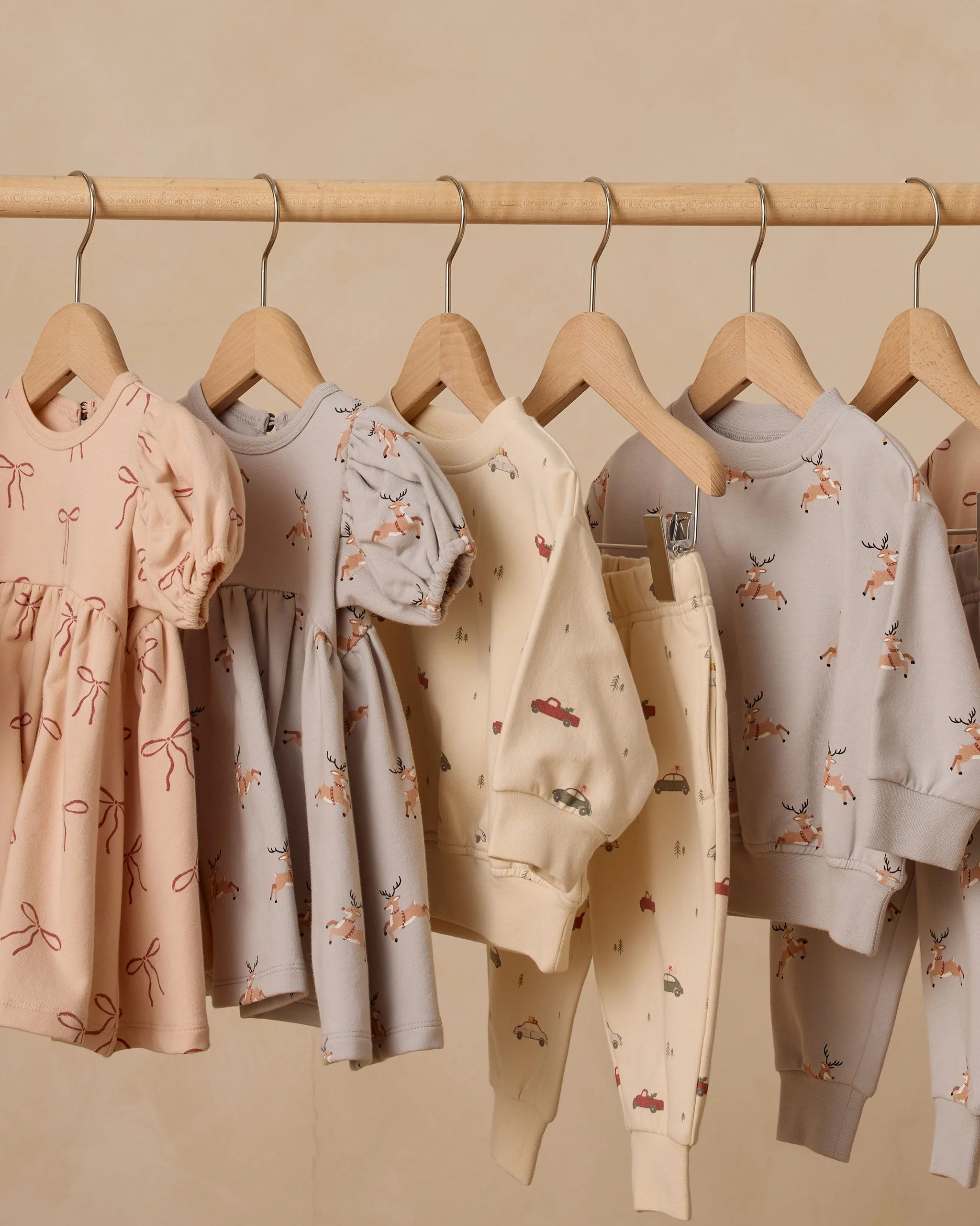 Relaxed Fleece Sweatshirt || Reindeer - Image 5